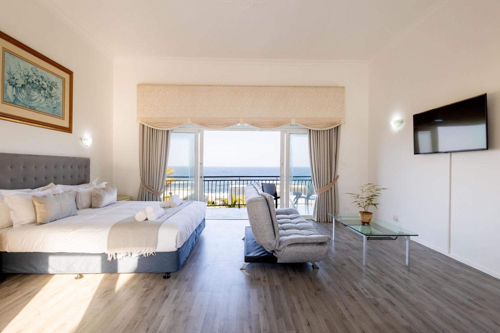 Self-catering At Ocean Breeze * Durban